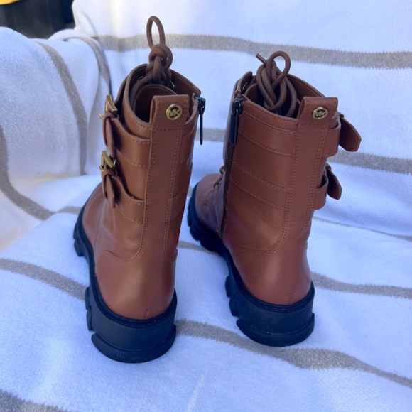 Michael Kors Brown Leather Lace Up Ankle Boots / Booties with Zipper Size 8.5 - Picture 3 of 7